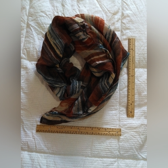 Gorgeous Earthy Scarf - Picture 2 of 5